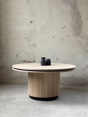 Arrie soffbord D80 cm whitewash ek/svart