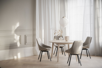 Filippa matbord runt 120 cm vitpigmenterad ek, inkl 1 iläggsskiva#8