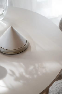 Fairmount matbord runt Ø120 beige HPL/vitpigmenterad ek#6