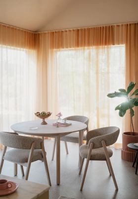 Derrymore matbord 120 cm vitpigmenterad ek, inkl 1 iläggsskiva#2