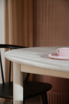 Derrymore matbord 120 cm vitpigmenterad ek, inkl 1 iläggsskiva#4