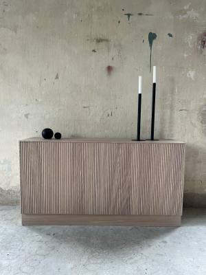 Line sideboard 132 vitoljad ek
