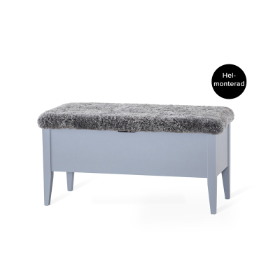 Klinte bänk 90 cm grålack med äkta fårskinn