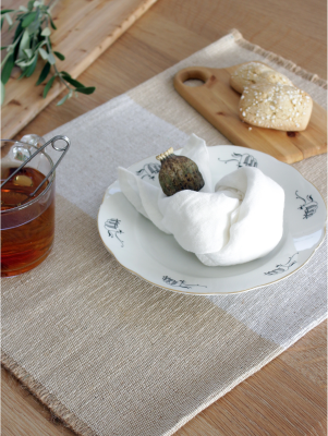 Turid tablett offwhite 35x48 cm#2