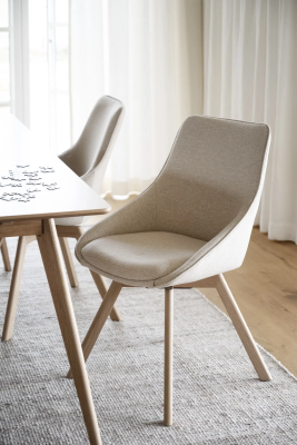 Alison stol ljusbeige tyg/ekben snurr#2