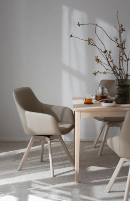 Alison karmstol beige läder/vitpigmenterade ekben snurr#2