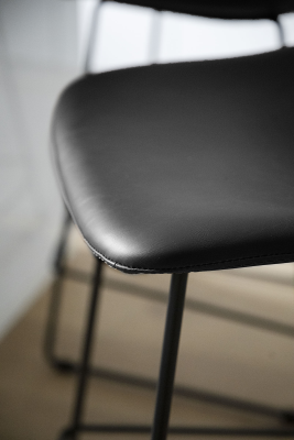 Manning barstol svart konstläder/svarta ben#3