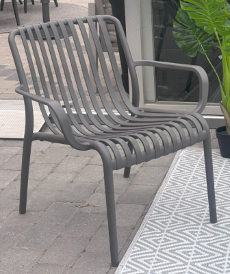 Capri loungestol grå plast