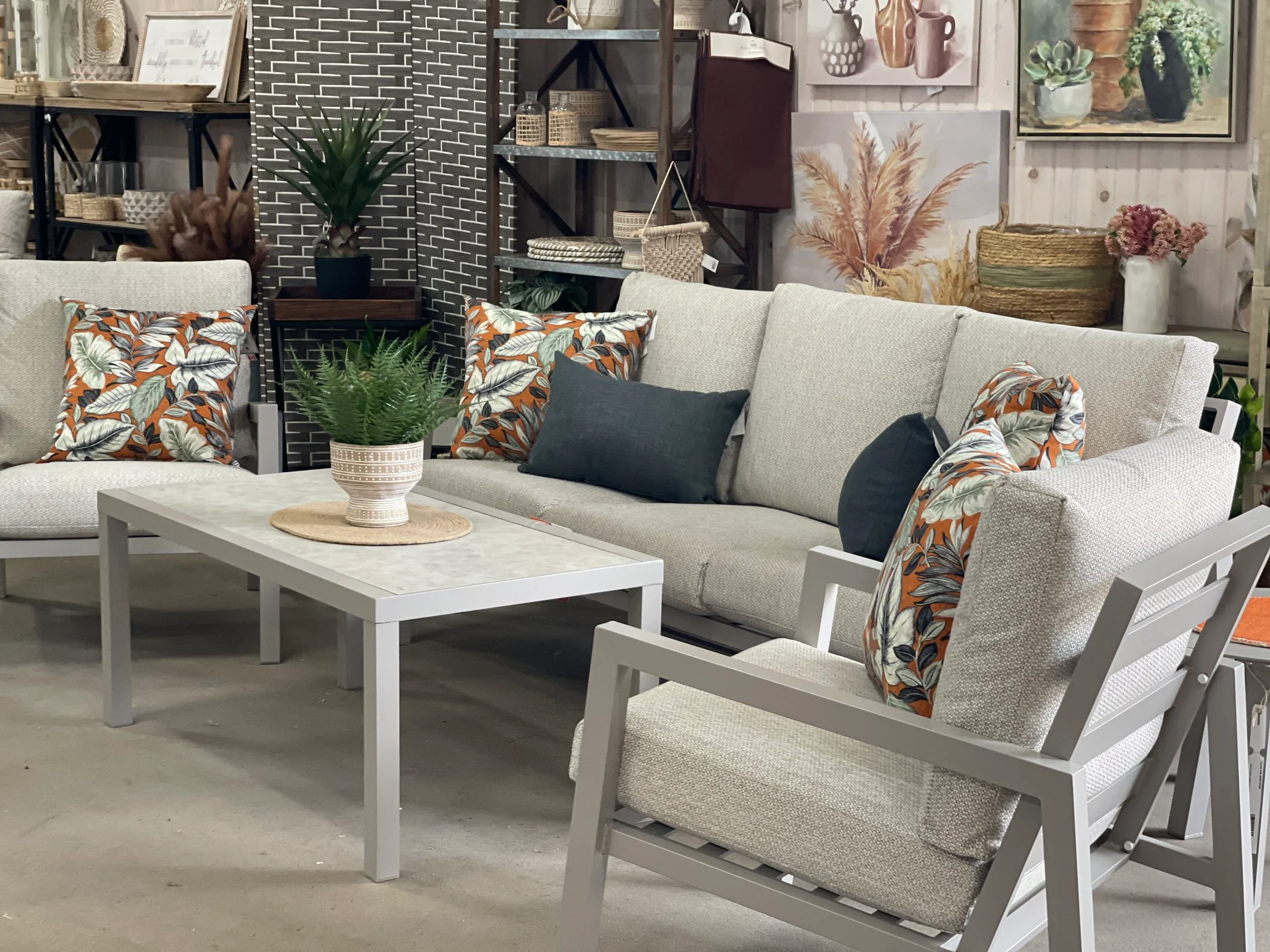 Garda utegrupp 3+1+1+bord khaki alu/beige AW dyna